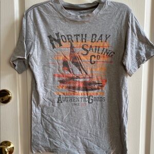 Gray Graphic T-Shirt with Sailboat Design